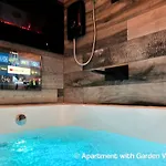 Апартаменты Serenity Брадфорд