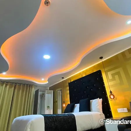 Serenity * Bradford (West Yorkshire)